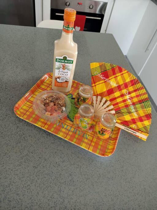 A 10Min De La Plage, Agreable Appartement Lumineux Le Robert Bagian luar foto